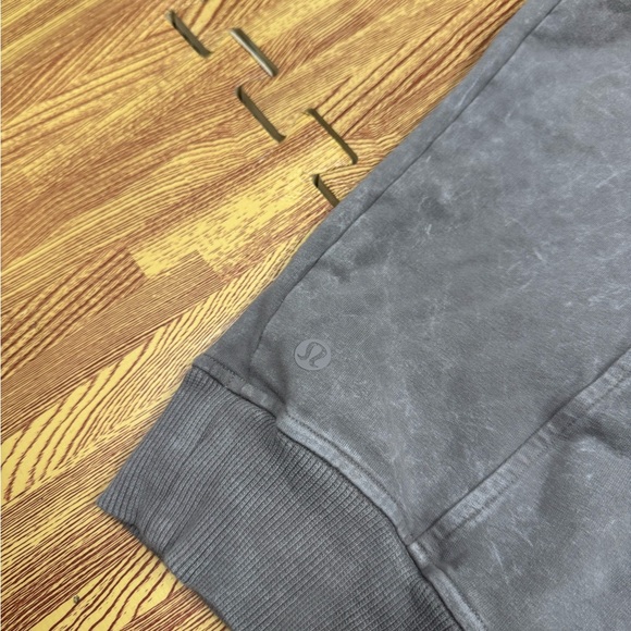 Lululemon Womens Scuba Pullover Hoodie Size 10 Grey Washed Sweatshirt Hood - Picture 5 of 6